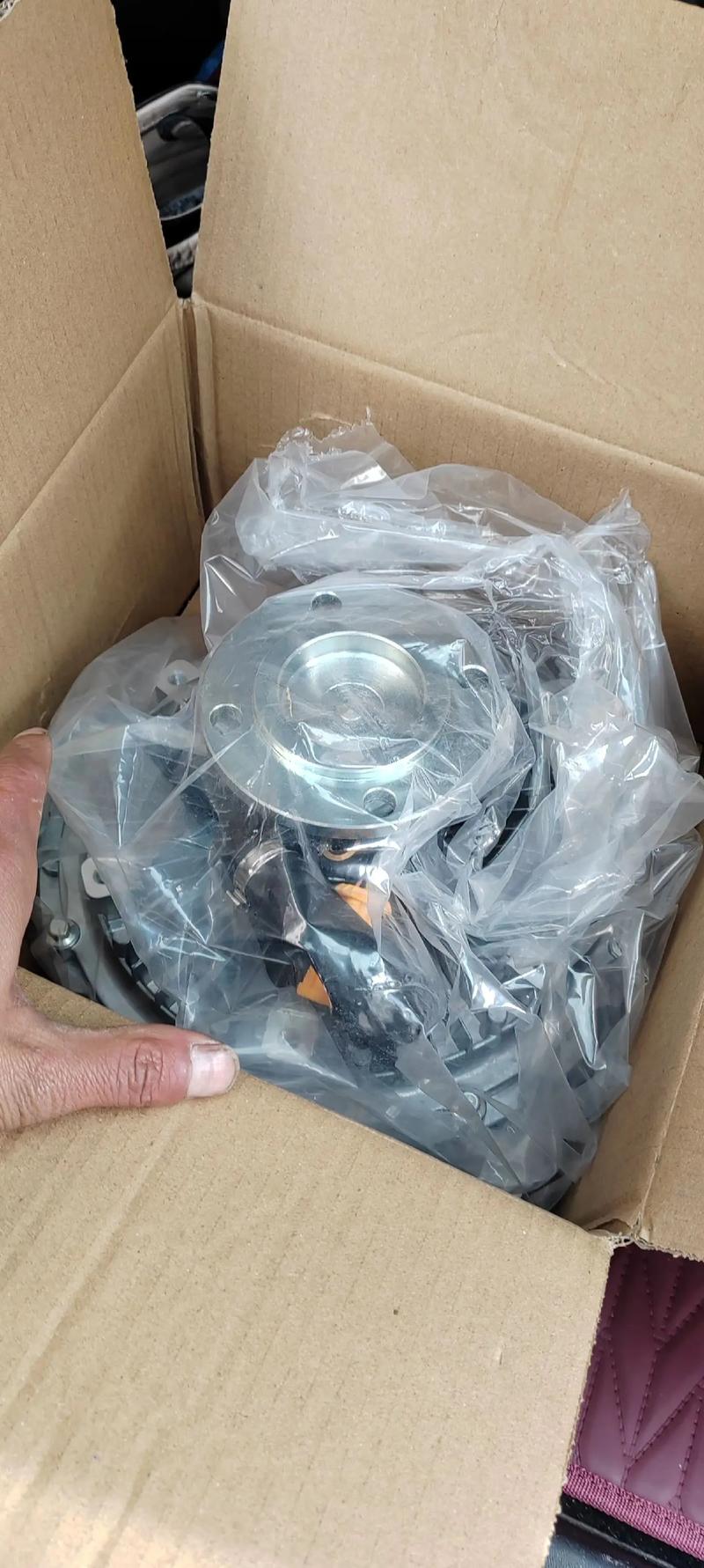 水箱散热器 #汽车配件 #汽车零部件 风扇离合器,风扇叶, - 抖音